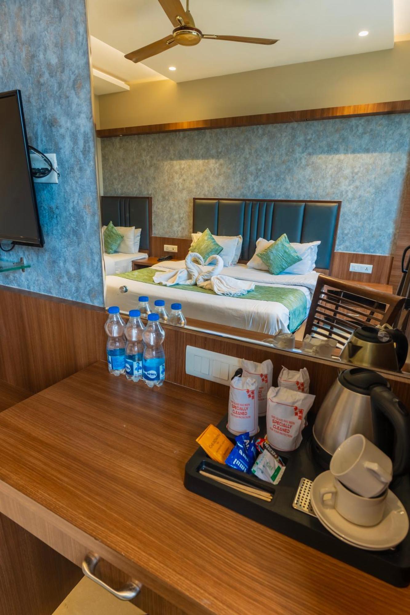 Hotel Amritsar International 2 Min Walk From Amritsar Bus Stand Eksteriør bilde