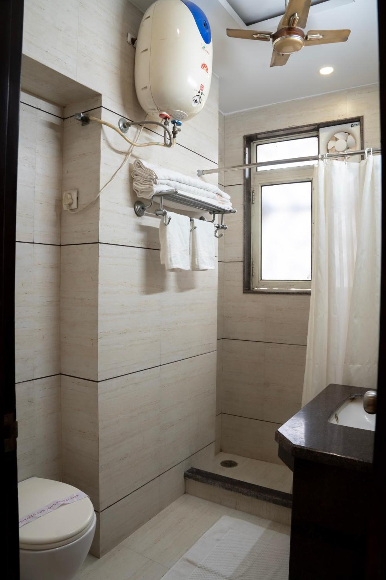Hotel Amritsar International 2 Min Walk From Amritsar Bus Stand Eksteriør bilde